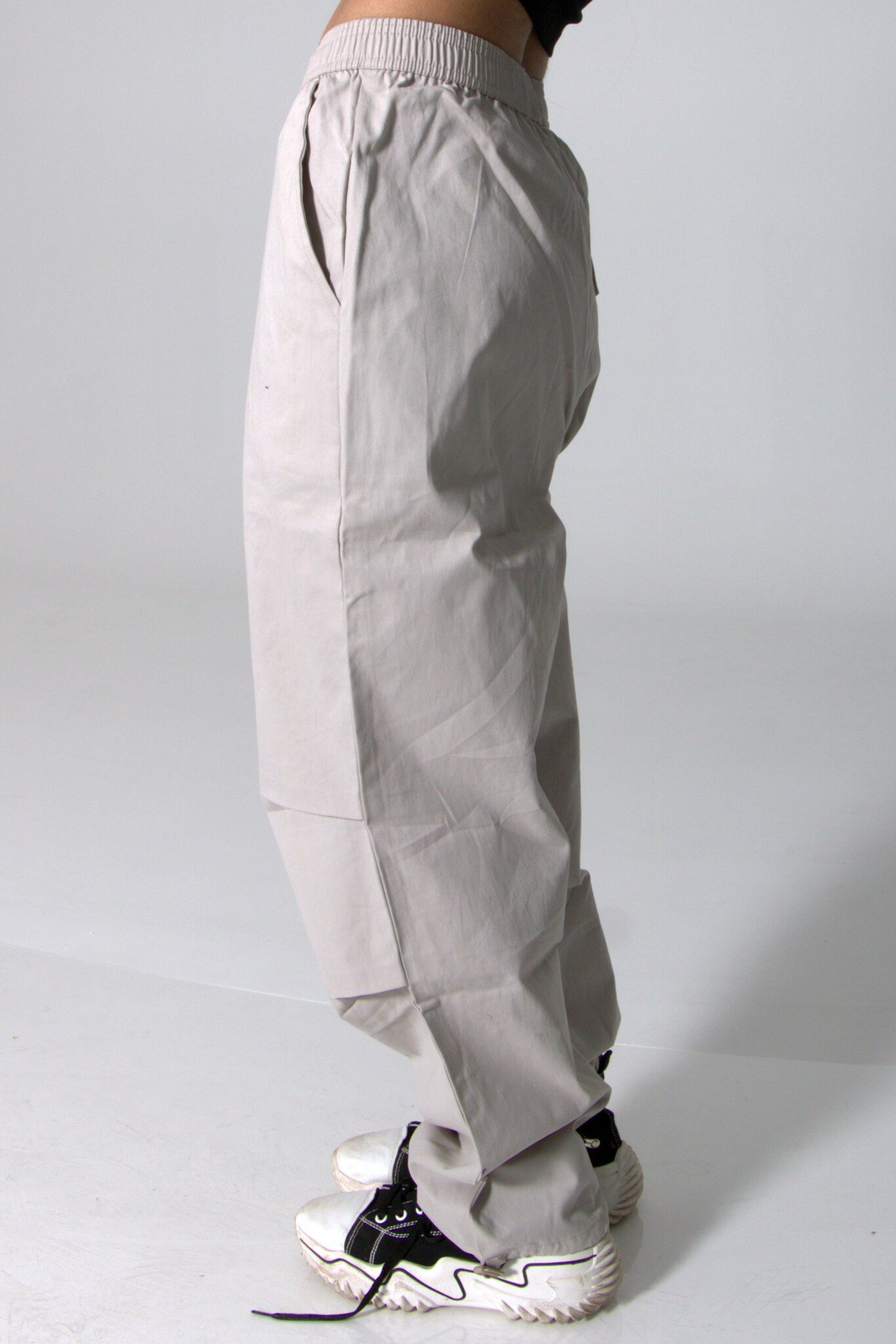 Parachute Pants Grey