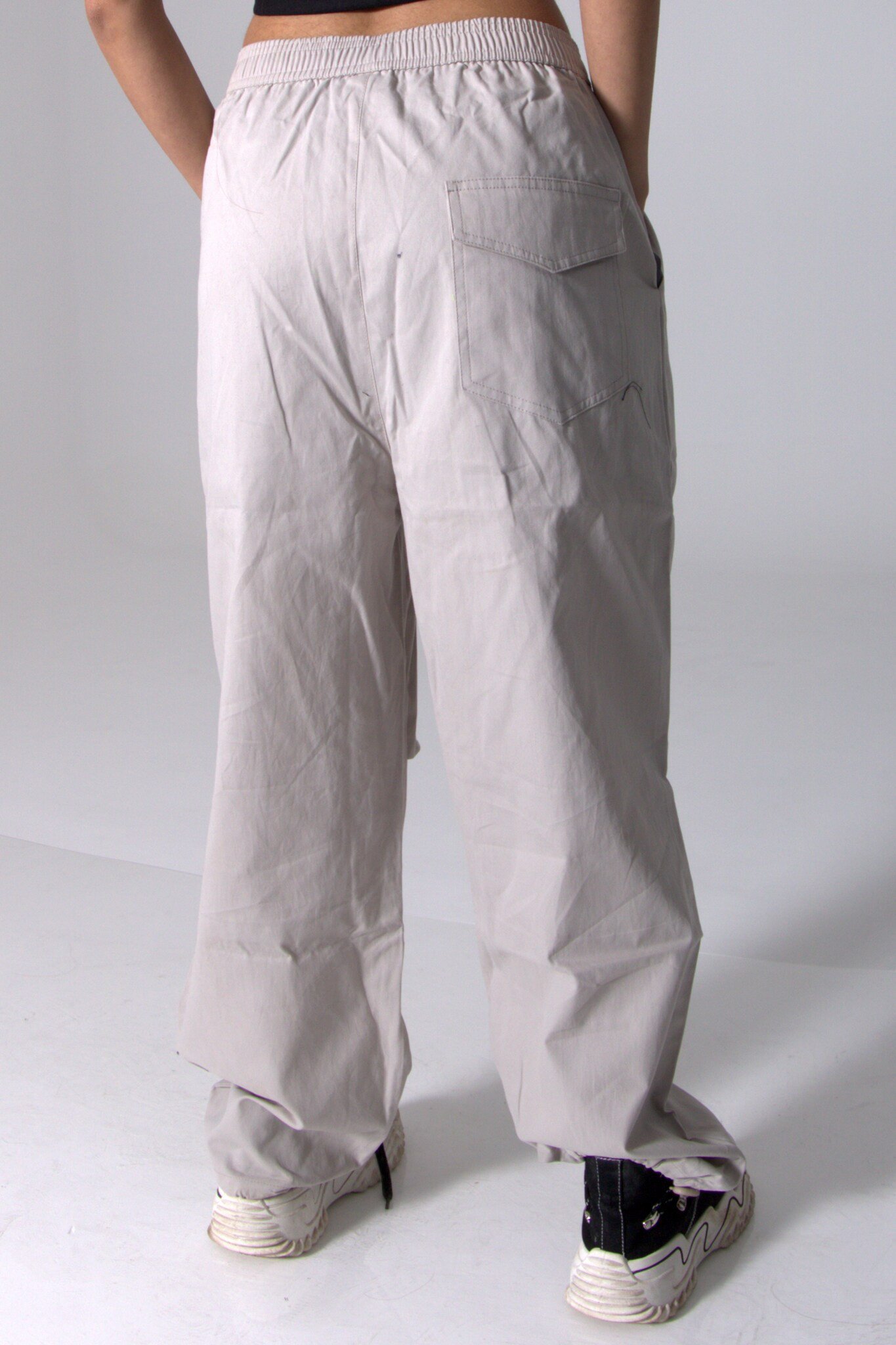 Parachute Pants Grey